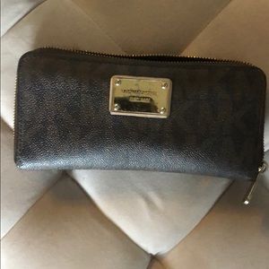 Michael Kors wallet
